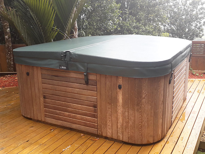 Products BMH Pool & Spa Covers
